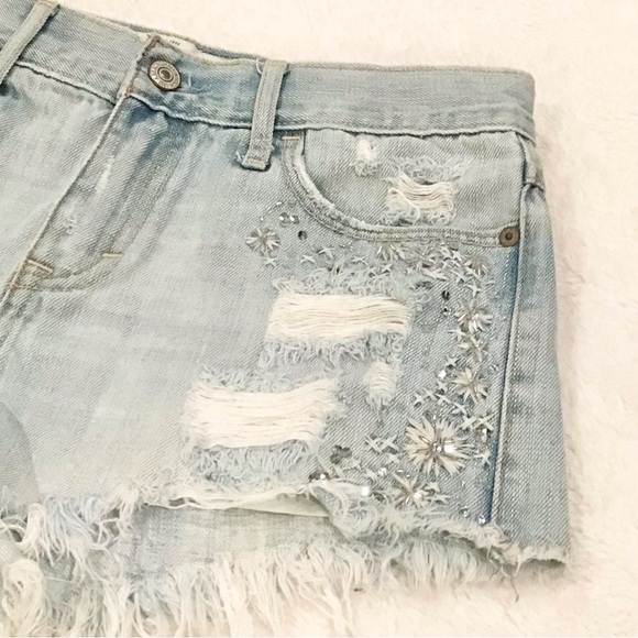 Abercrombie Fitch 2 (W26) Denim Women’s Shorts Embellished Light Y2K Distressed - Picture 2 of 9